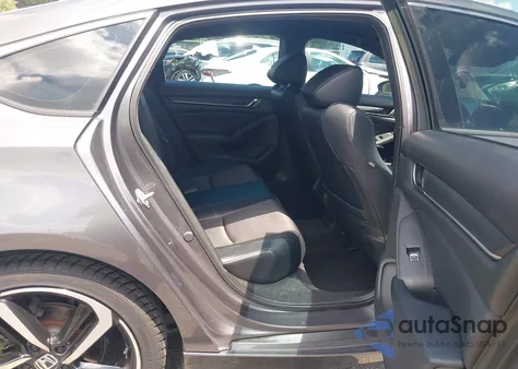 2018 Honda Accord Sport z USA, uszkodzony, nr VIN 1HGCV1F3XJA063738